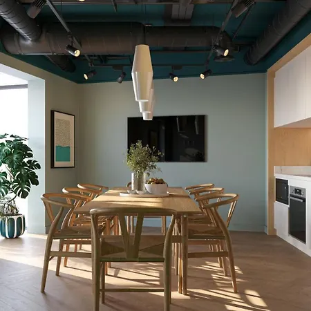 For Students Only Trapezium In Apartment Leeds (West Yorkshire)