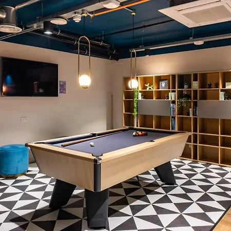 For Students Only Trapezium In Apartment *
